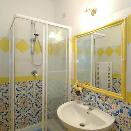 Affittacamere Casa Stella Marina 2*